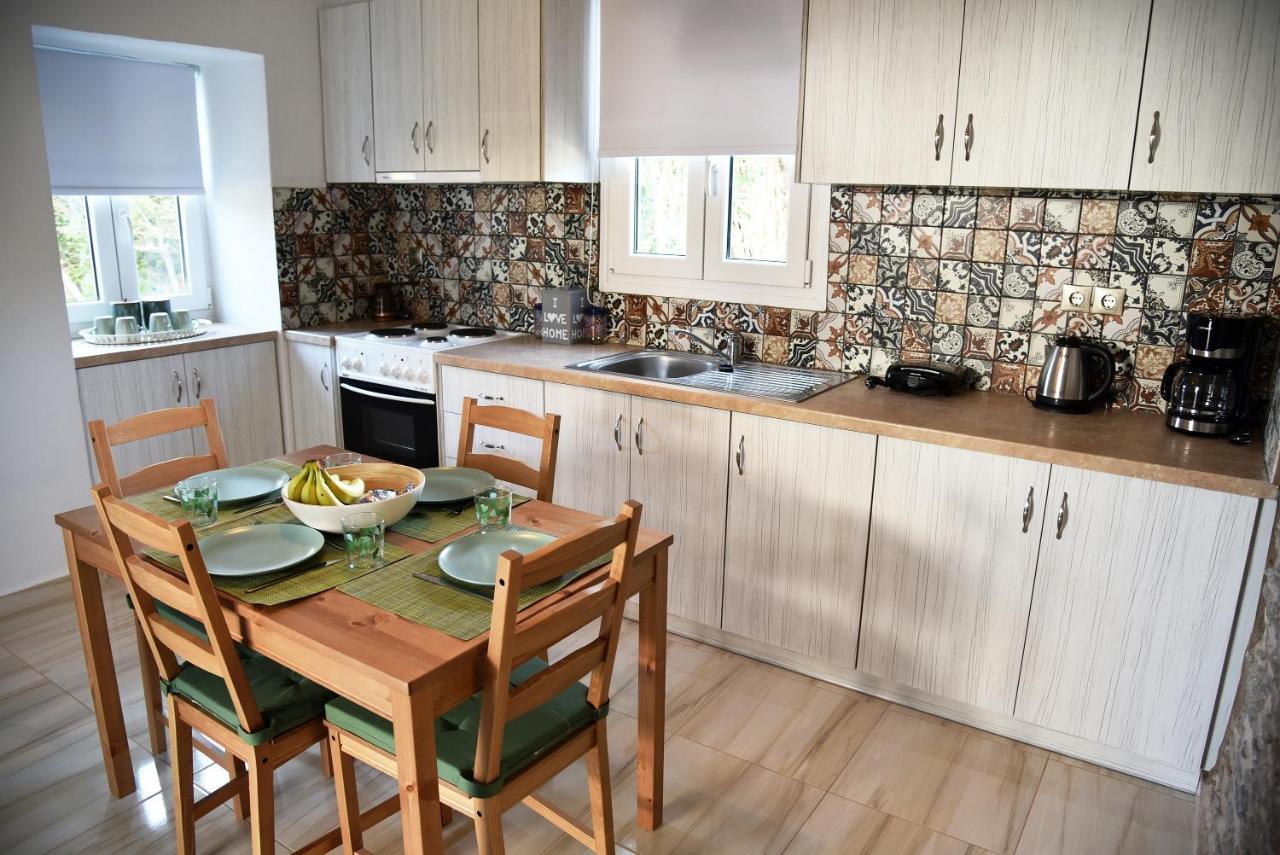 Kampos Family Garden Villa Batsíon Dış mekan fotoğraf