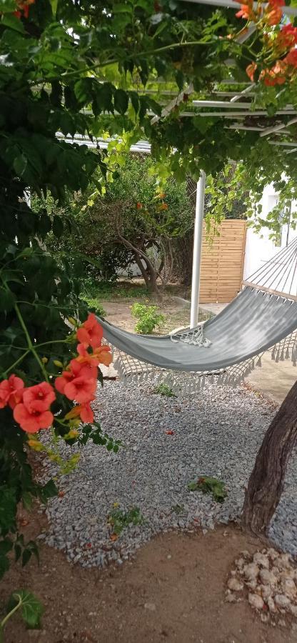 Kampos Family Garden Villa Batsíon Dış mekan fotoğraf